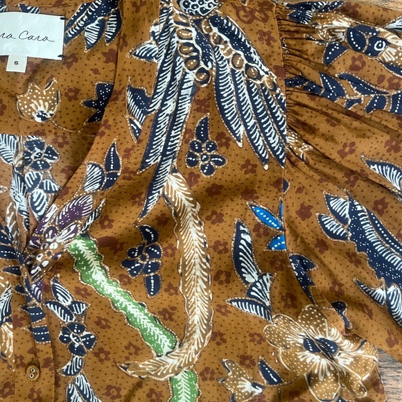 Cara Cara win top. Size small. New without tags. - Picture 8 of 11